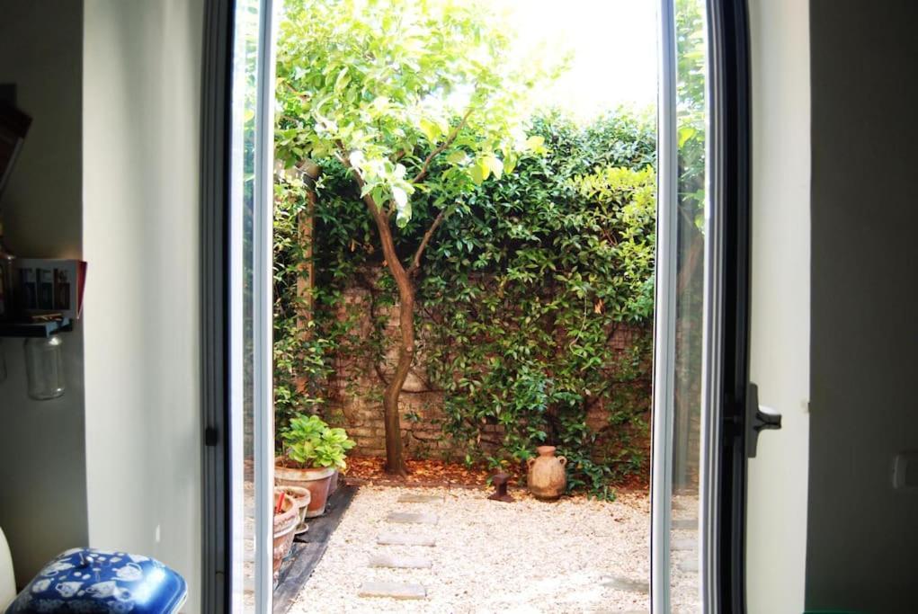 Two-Room Apt. Under The Aqueduct'S Arch In Pigneto Рим Экстерьер фото